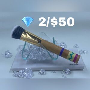 💎 Tarte LTE Liquid Foundation Brush